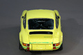 Porsche 911 Carrera 2.7 RS jaune face arrière vue de haut