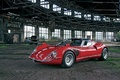 Alfa Romeo 33 Stradale rouge 3/4 avant gauche