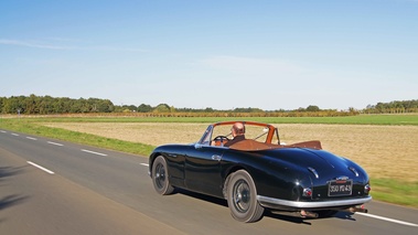 Aston Martin DB2 Cabriolet vert foncé 3/4 arrière gauche travelling 2