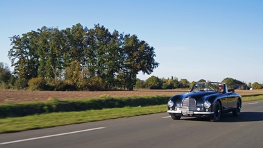 Aston Martin DB2 Cabriolet vert foncé 3/4 avant gauche travelling 4