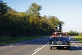 Aston Martin DB2 Cabriolet vert foncé face arrière travelling