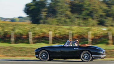 Aston Martin DB2 Cabriolet vert foncé filé 2