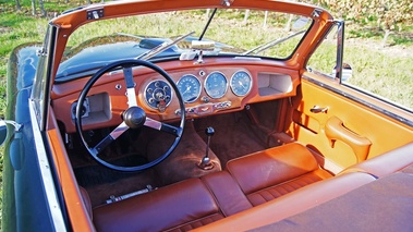 Aston Martin DB2 Cabriolet vert foncé intérieur