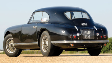 Aston Martin DB2 GT bleue arrière