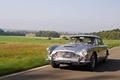 Aston Martin DB4 gris 3/4 avant gauche travelling