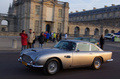 Aston Martin DB5 gris Traversée de Paris 2009 3/4 avant gauche filé