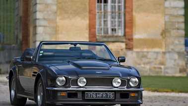 Aston Martin V8 Volante Vantage 3/4 avant droit