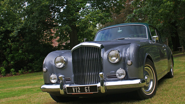 Bentley Continental S1 gris Anvers 3/4 avant gauche