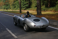 Arnolt-Bristol Bolide gris Bruxelles 3/4 arrière gauche travelling
