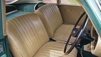 Bristol 405 Coupe vert intérieur