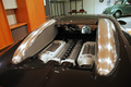 D'Ieteren Galerie - Bugatti Veyron noir/anthracite moteur