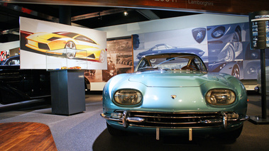 D'Ieteren Galerie - Lamborghini 350 GT bleu face avant