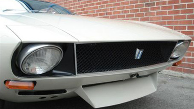 DeTomaso Mangusta détail face avant