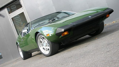 DeTomaso Pantera 3/4 avant droit penché 