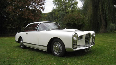 Facel Vega FV2 blanche 3/4 avant droit