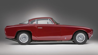 Ferrari 212 Inter Europa Vignale Coupé rouge profil