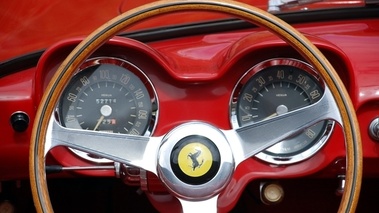 Ferrari  250GT California Spider LWB Competizione, 1959, rouge, volant