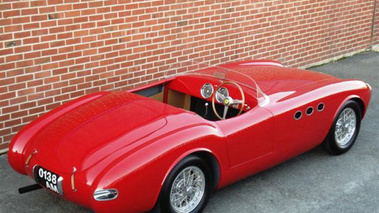 Ferrari 340 America Spyder Vignale rouge 3/4 arrière droit