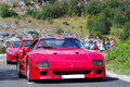 Ferrari F40 rouge 3/4 avant droit