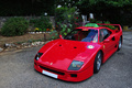 Ferrari F40 rouge 3/4 avant gauche