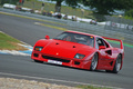 Ferrari F40 rouge Sport & Collection 2009 3/4 avant gauche