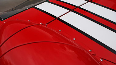 Ford GT40 MkIV rouge rivets