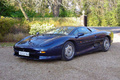 Jaguar XJ200 bleue 3/4 avant gauche