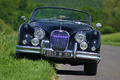 Jaguar XK150 Roadster noir route Arpajon face