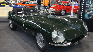 Jaguar XKSS vert Retroclassics 2009 3/4 avant droit