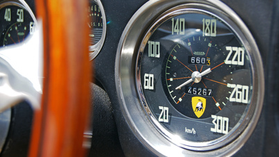 Lamborghini 350 GT bordeaux compteur