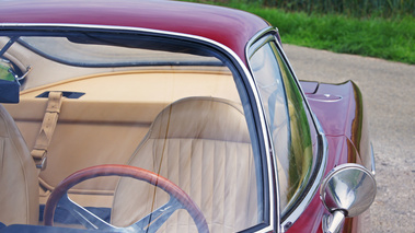 Lamborghini 350 GT bordeaux rétroviseur