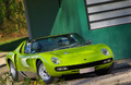 Lamborghini Miura SVJ Vert Citron 3/4 avant droit toit ouvert