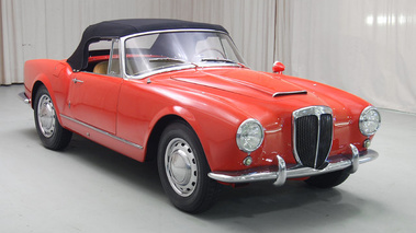 Aurelia B24 Convertible rouge 3/4 avant droit