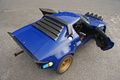 Lancia Stratos Gr.4 bleu Bruxelles 3/4 arrière droit vue de haut portes ouvertes