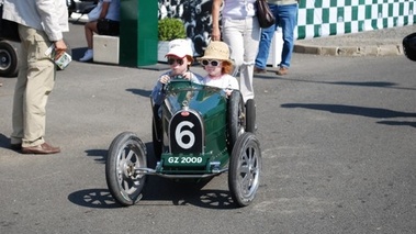 Little Big Le Mans, Bugatti verte, 3/4 avant gauche