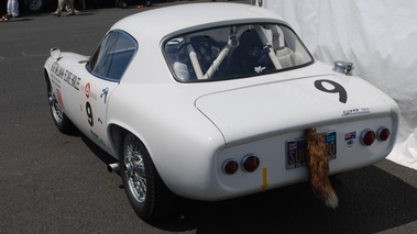 Lotus Elite, blanche ar gche