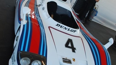 Porsche Martini