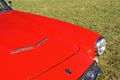 Maserati 3500 GT Spyder rouge prise d'air capot