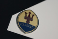 Maserati 450S bleu Bruxelles logo