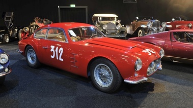 Maserati A6G 2000, rouge, 3-4 av drt A of London