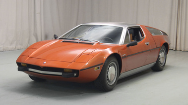 Maserati Bora orange 3/4 avant gauche