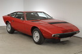 Maserati Khamsin rouge 3/4 avant droit