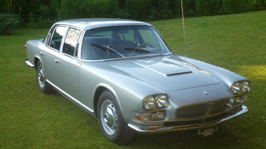 Maserati Quattroporte AM 107 gris 3/4 avant droit