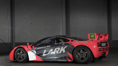 McLaren F1 GTR 3/4 arrière gauche