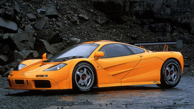 McLaren F1 LM Orange 3/4 AV