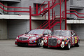 Mercedes 300 SEL 6.3 rouge & S63 AMG rouge 3/4 avant gauche