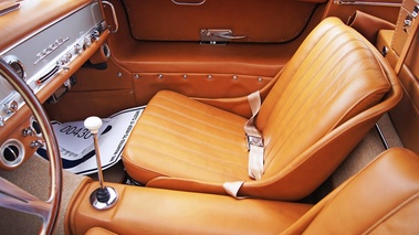 Mercedes 300 SL gris intérieur 2