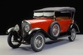 Mercedes 6/25/40 hp Saloon rouge/noire 3/4 avant gauche