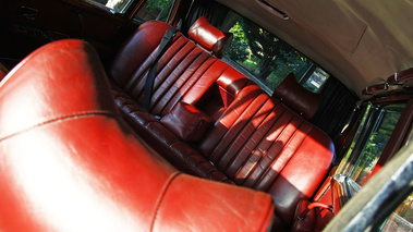 Mercedes 600 LWB noir intérieur 5