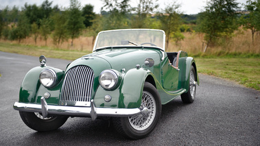 Morgan plus 4 1967 BRG 3/4 avant gauche